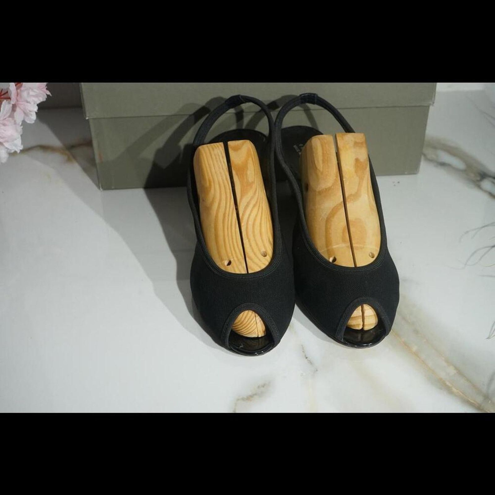 Other Couture Robert Pliner Sling low wedge Heel Pump Size US 7.5 / IT 37.5 - 2 Thumbnail