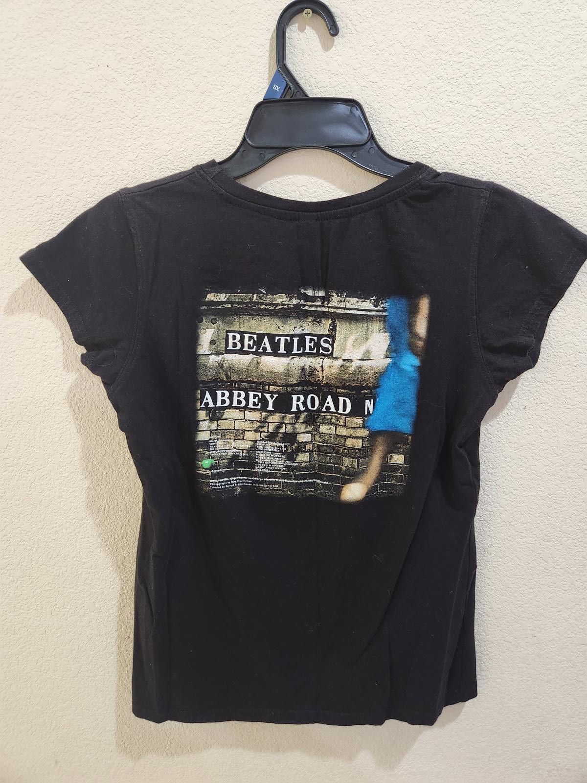 Other The Beatles T-Shirt Abbey Road Authentic Tees Women Sz Large Size ONE SIZE - 2 Thumbnail