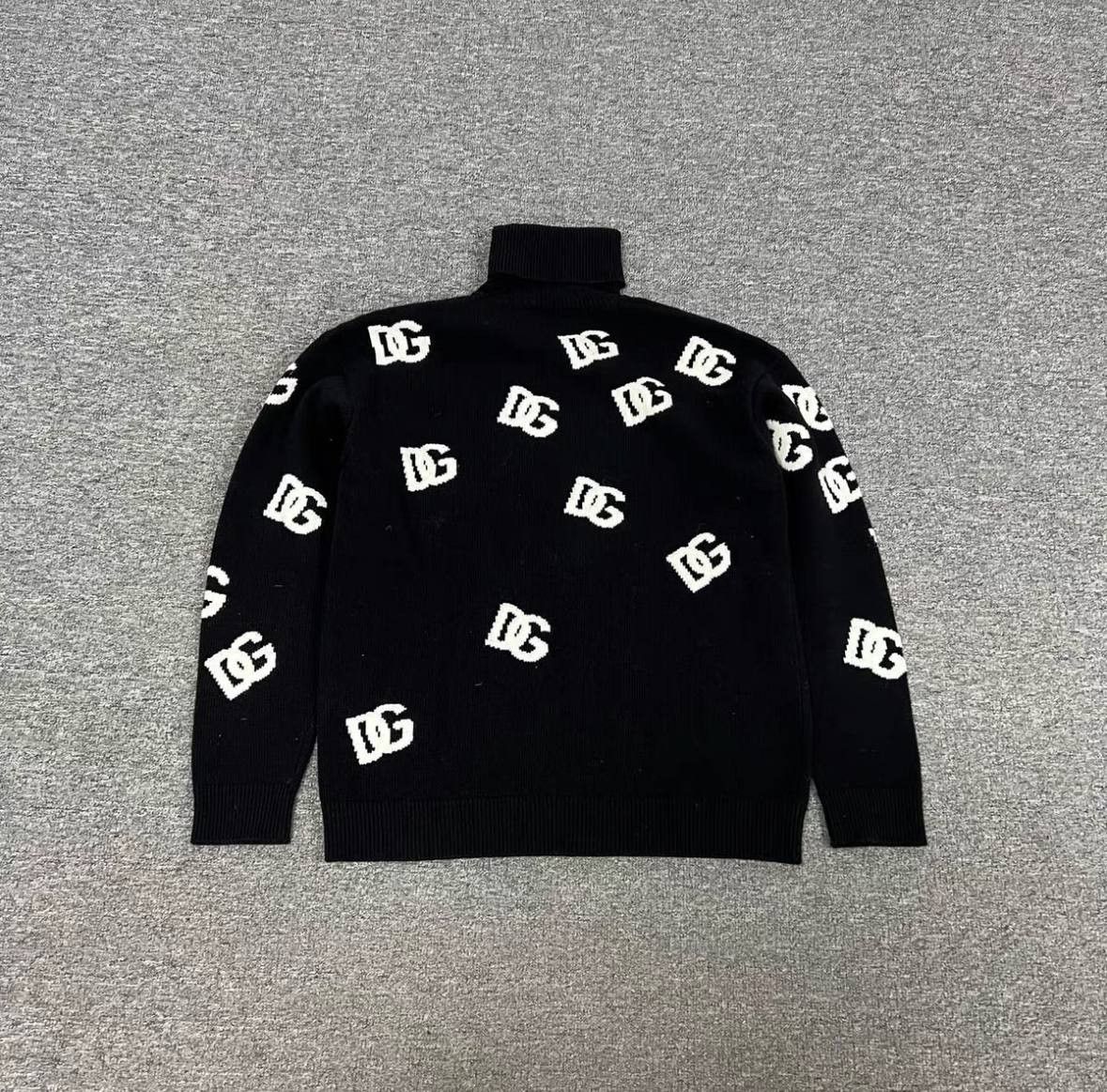 Dolce & Gabbana Dolce & Gabbana Sweater Size US XXS / EU 40 - 2 Thumbnail