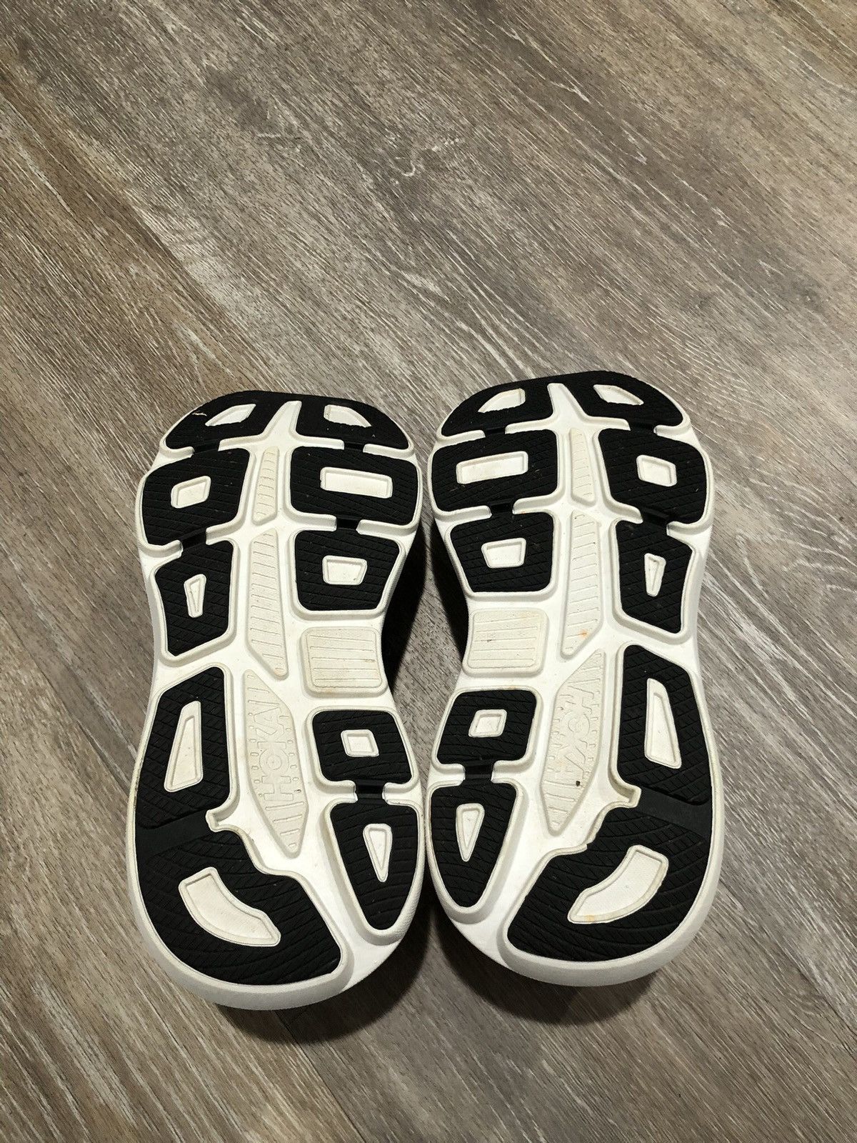Hoka Hoka Bondi 9 Shoes Womens Size 7 Black White Running Sneaker Size US 7 / IT 37 - 9 Thumbnail