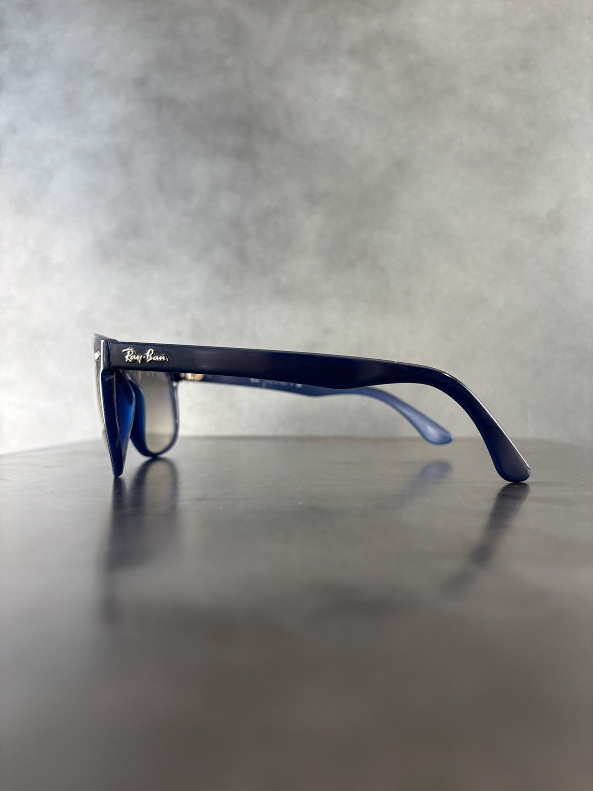 RayBan Ray-Ban Sunglasses RB4147 Made in Italy Blue Sport Boyfriend Size ONE SIZE - 23 Thumbnail