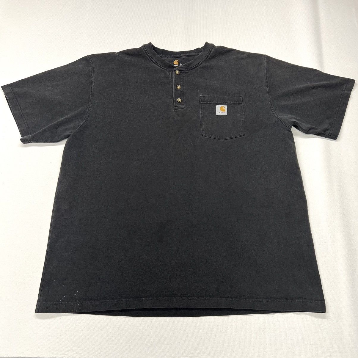 Carhartt × Vintage Carhartt Tee Shirt Black Original Fit Pocket Button Workwear Size US XL / EU 56 / 4 - 1 Thumbnail