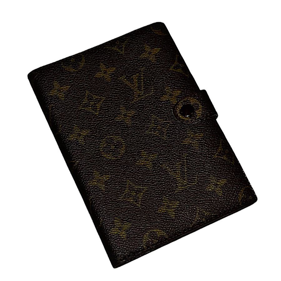Louis Vuitton Authentic Vintage Vuitton Monogram Passport Holder Size ONE SIZE - 1 Thumbnail