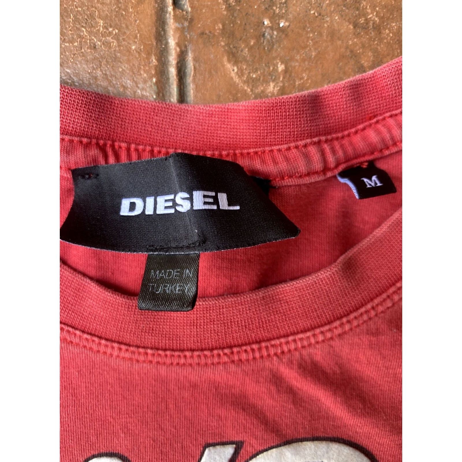 Diesel VINTAGE Diesel Tiger Wings T-Shirt Medium Red Size US M / EU 48-50 / 2 - 2 Thumbnail