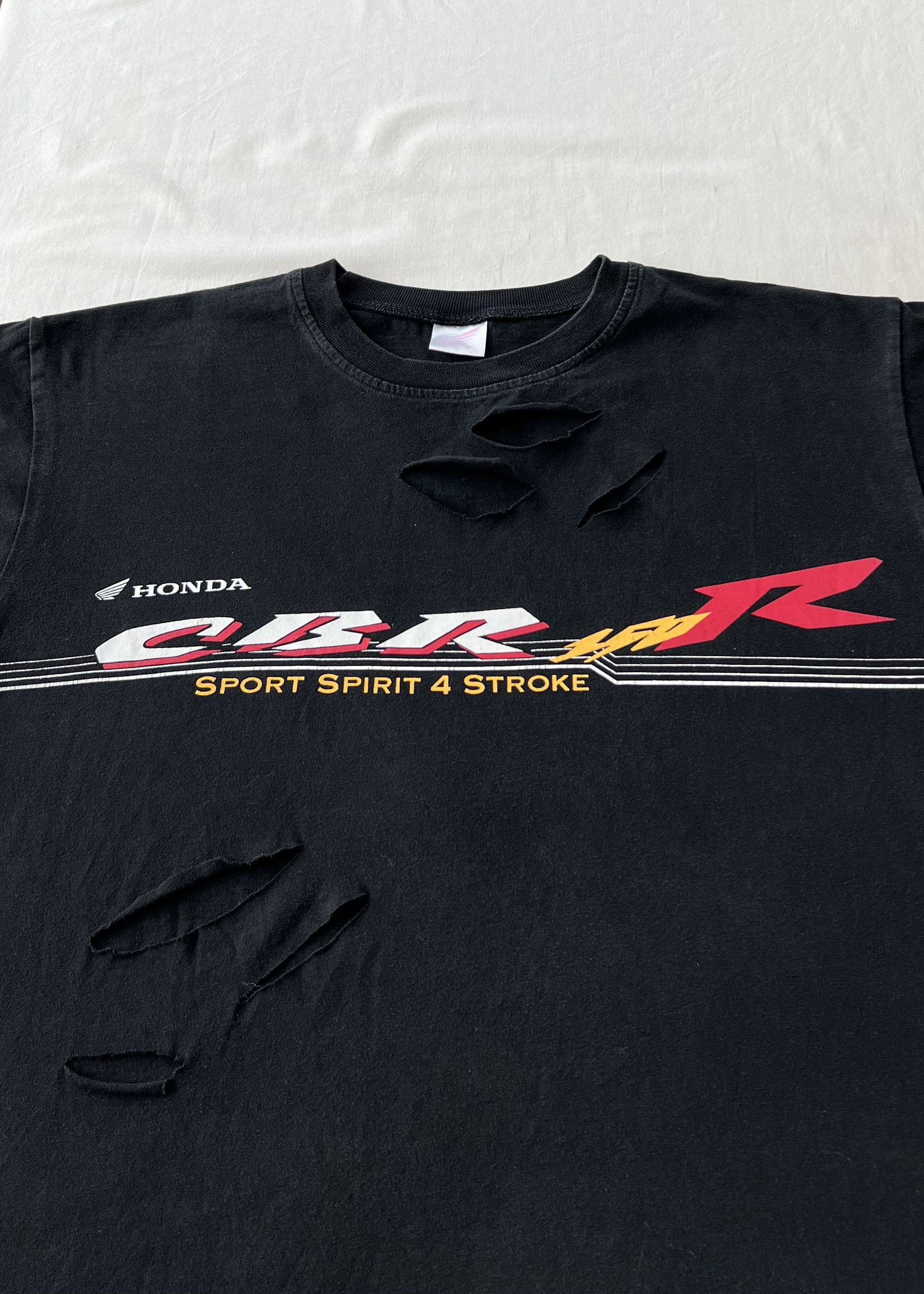 Honda Vintage 2000s Honda CBR 150 R Moto Bike Racing Promo T-shirt Size US L / EU 52-54 / 3 - 5 Thumbnail