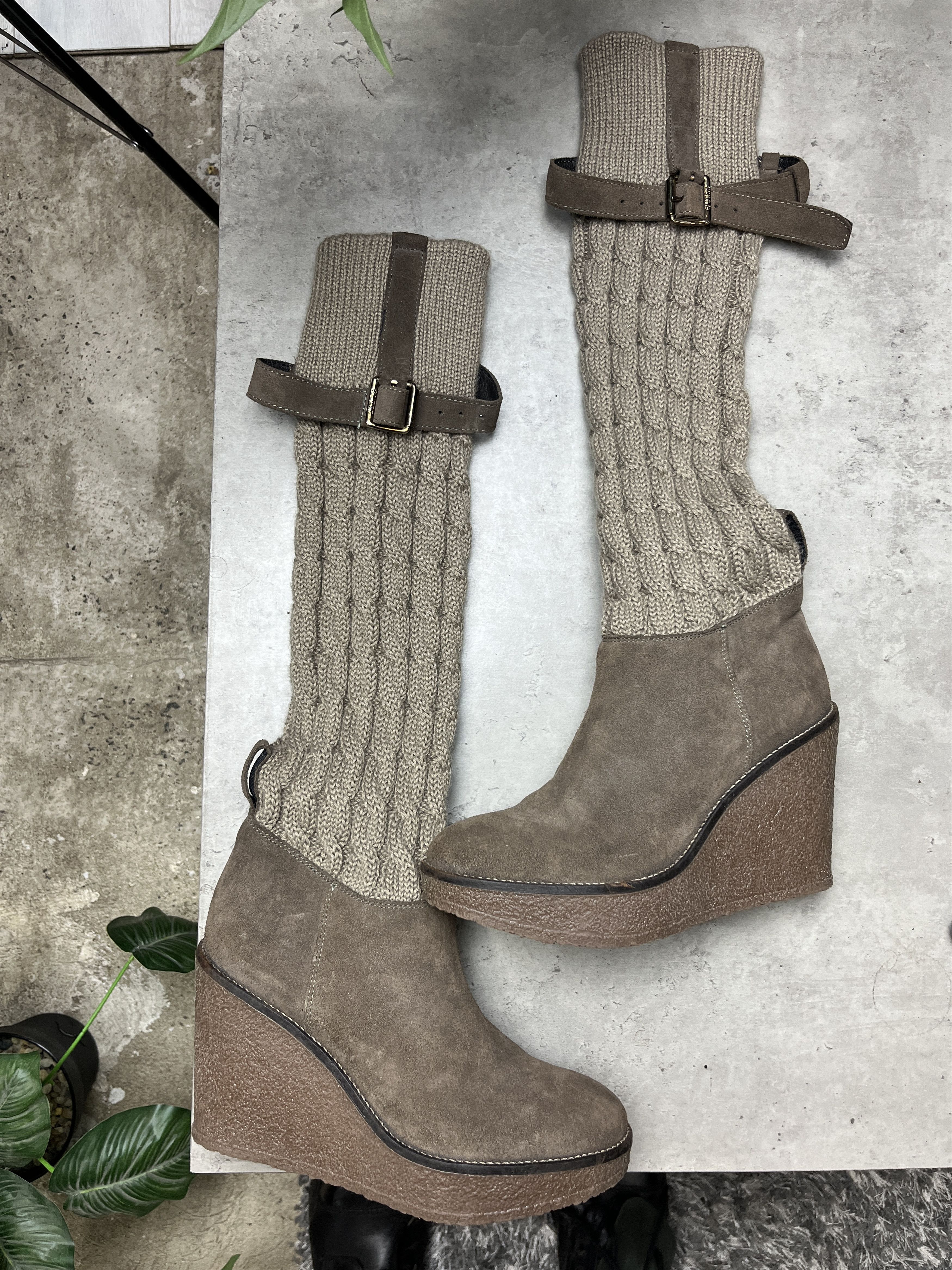 Guess 2000s GUESS SUEDE KNIT WEDGE TALL BOOTS - 5135 Size US 7.5 / IT 37.5 - 1 Thumbnail