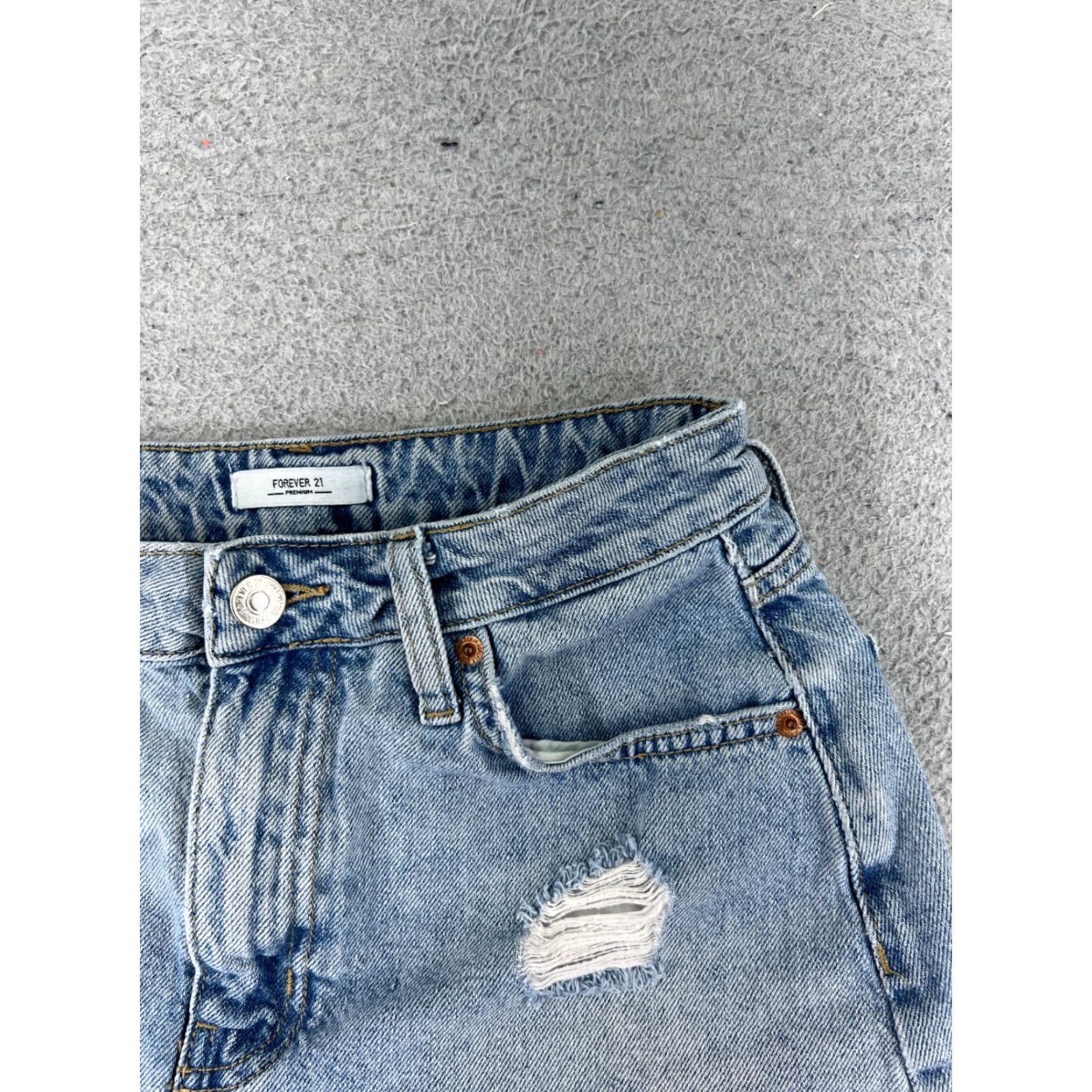 Forever 21 Forever21 Shorts Womens 26 Blue Denim Jean Distressed Cutoff Cotton Blend 23x2 Size 42" / US 20 - 5 Thumbnail
