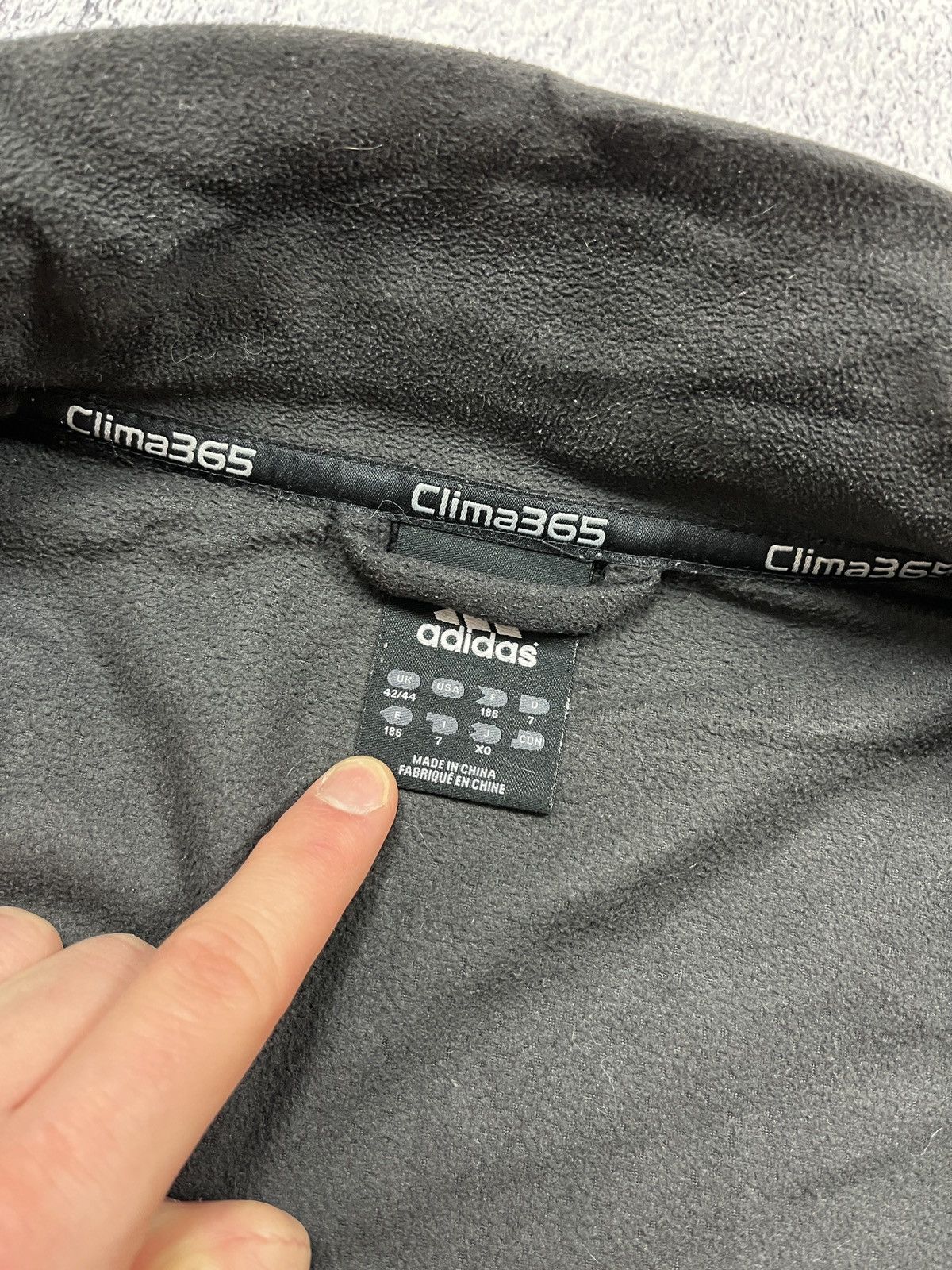 Adidas × Vintage Vintage 00s Adidas All Blacks Zip Fleece Jacket Sweater Rare Size US L / EU 52-54 / 3 - 17 Thumbnail