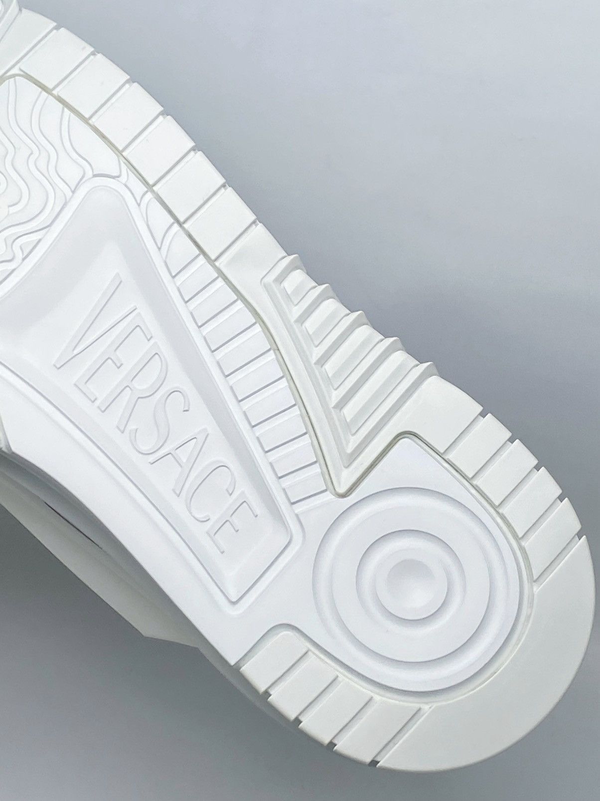 Versace Versace Odissea low-top sneakers size 44/us size 11 Size US 11 / EU 44 - 14 Thumbnail