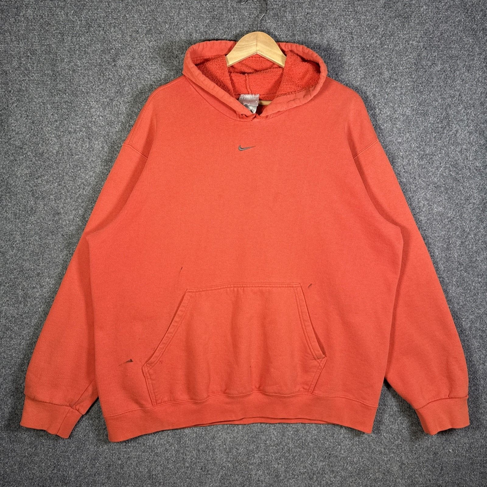 Nike Vintage Nike Hoodie Mens XL Orange Center Swoosh Skate Faded Size US XL / EU 56 / 4 - 1 Thumbnail