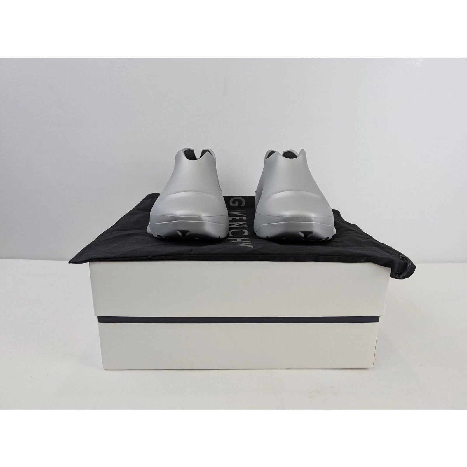Givenchy o1rshd1 Show Low Shoe Boots in Silvery Size US 9 / EU 42 - 13 Thumbnail