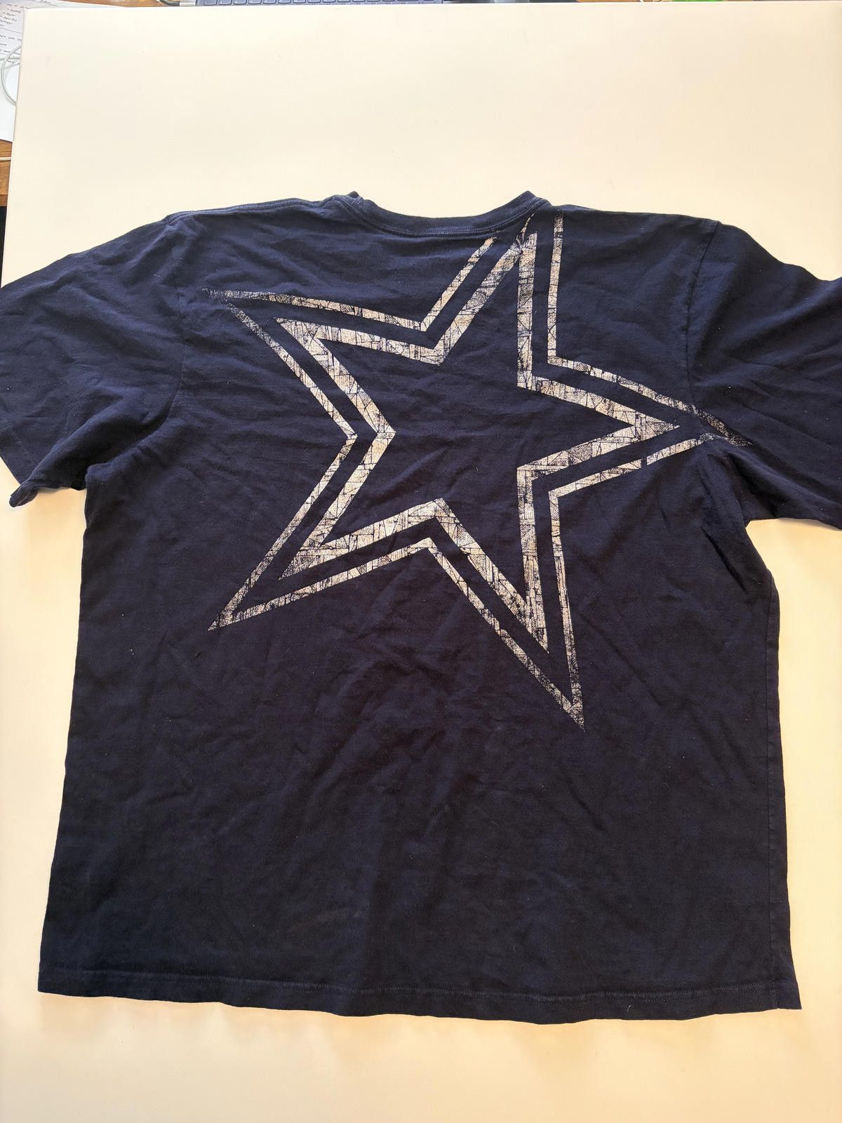 Other Authentic Dallas Cowboys Graphic T-Shirt (Size 3XL) Size US XXL / EU 58 / 5 - 2 Thumbnail