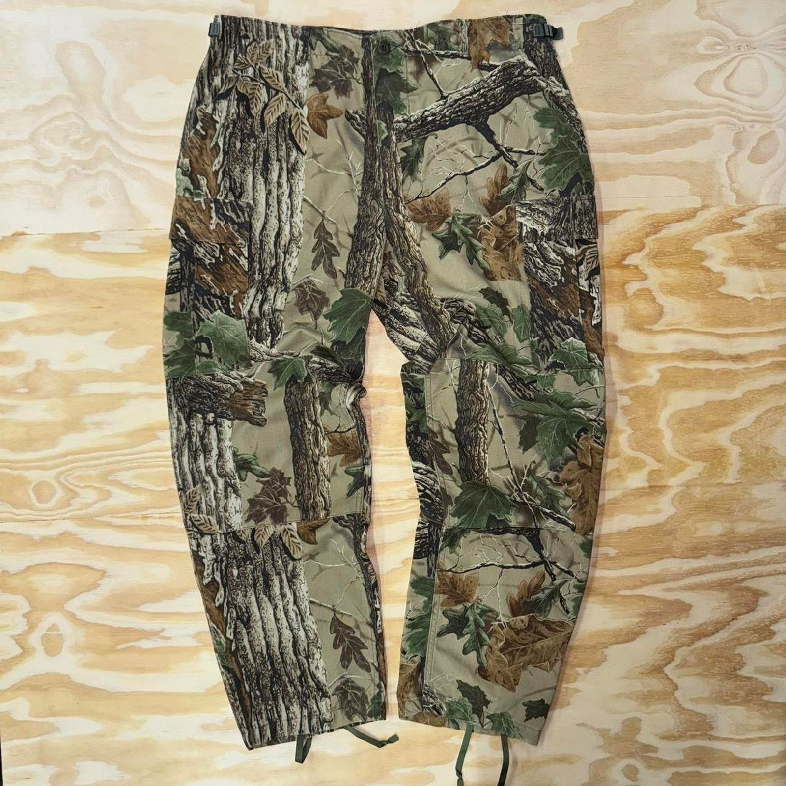 Realtree Vintage y2k realtree camouflage baggy 1990s cargo pants Size US 38 / EU 54 - 1 Thumbnail