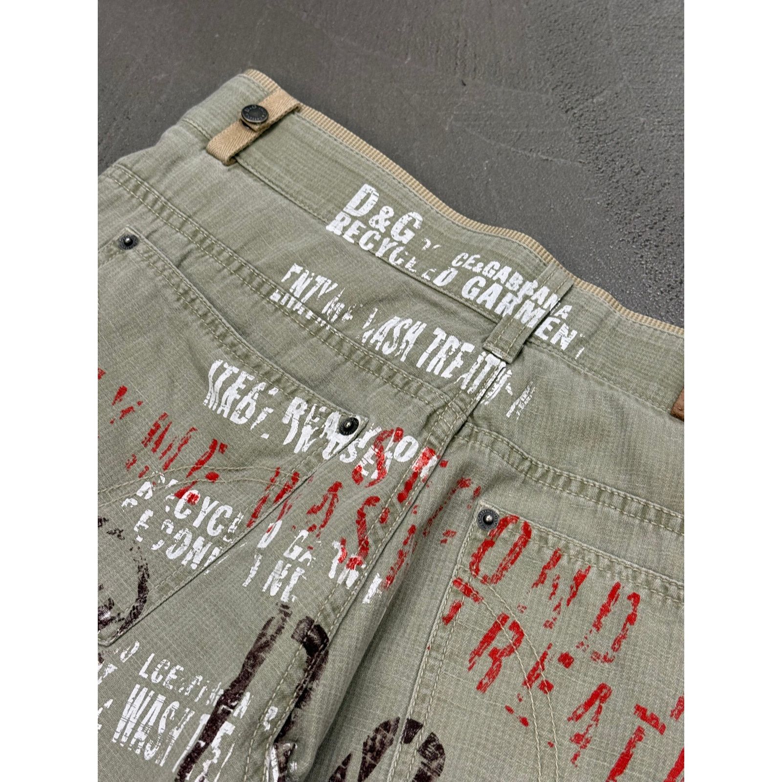 Dolce & Gabbana S/S 2005 Dolce & Gabbana “Recycled Garment” cargo pants Size US 36 / EU 52 - 8 Thumbnail