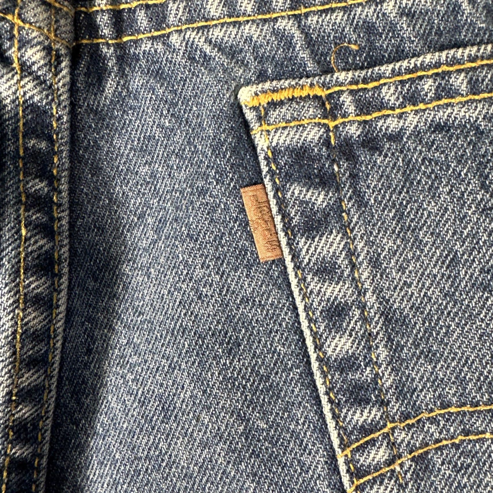 Levi's VINTAGE Levi's 540 Jeans Mens 42x32 Denim Tapered Relaxed Fit High Rise Blue 90s Y2K Logo Pockets Size US 42 / EU 58 - 5 Thumbnail