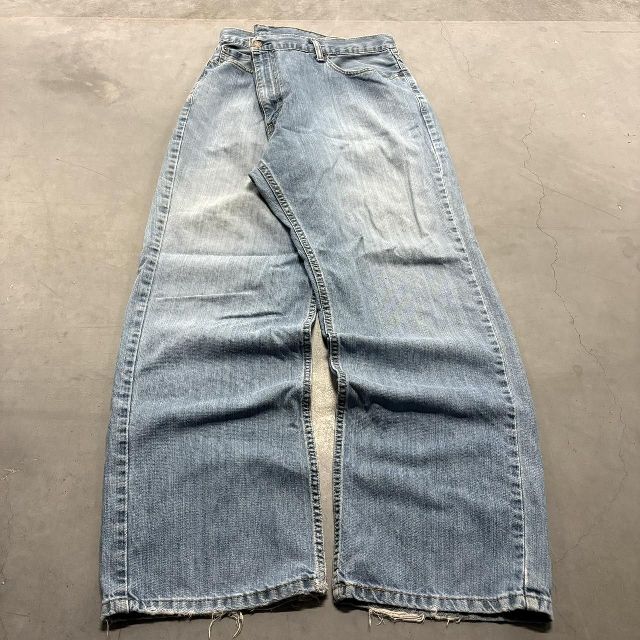 Levi's Crazy Vintage Y2K/2000s Levis Baggy Light Blue Blue Wash 559 Denim Jeans! Size US 42 / EU 58 - 3 Thumbnail