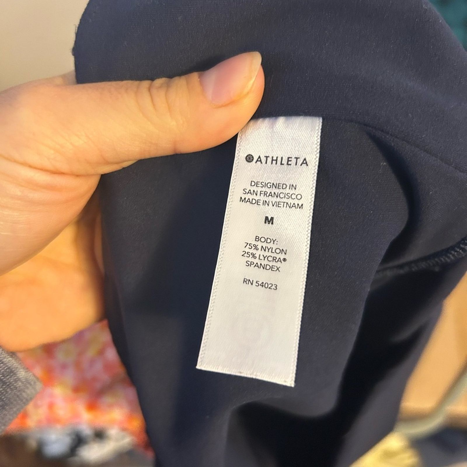 Athleta Athleta Navy Blue Ultra High Rise Elation 9” Short Size 30" / US 8 / IT 44 - 4 Thumbnail