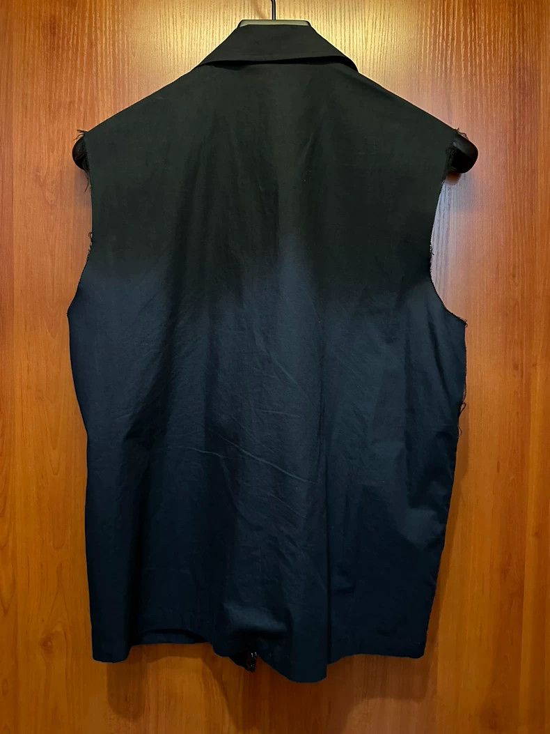 Number (N)ine Number (N)ine 2003 zipper locomotive destruction sleeveless Size US M / EU 48-50 / 2 - 3 Thumbnail