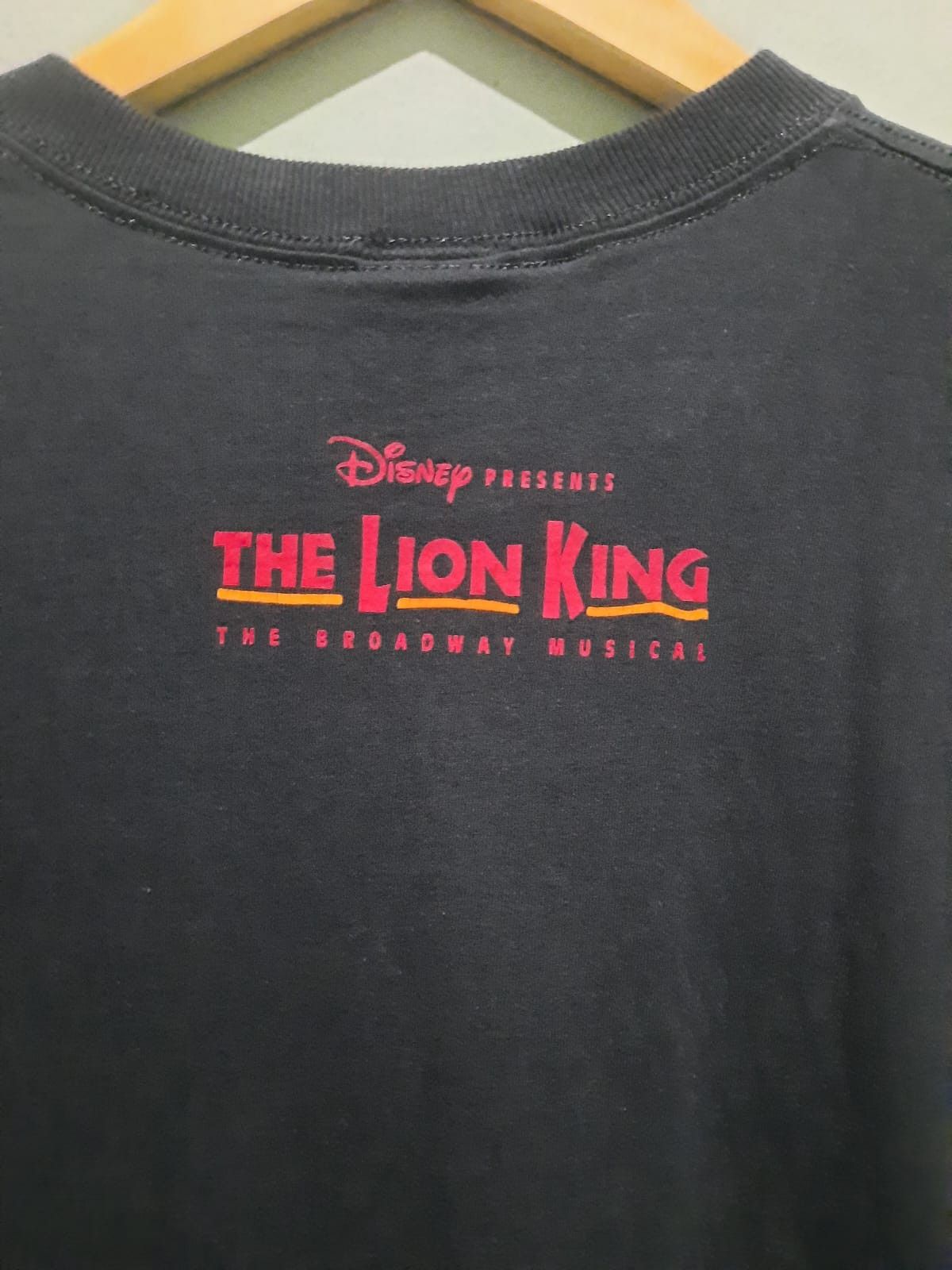 Disney × Vintage The Lion King - Disney Size US L / EU 52-54 / 3 - 10 Thumbnail