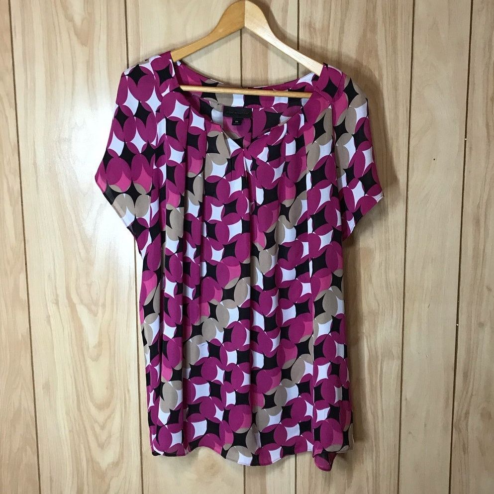 Worthington Worthington Vintage Circle V-Neck Short Sleeve Blouse 3X Size 3XL / US 20-22 - 1 Thumbnail
