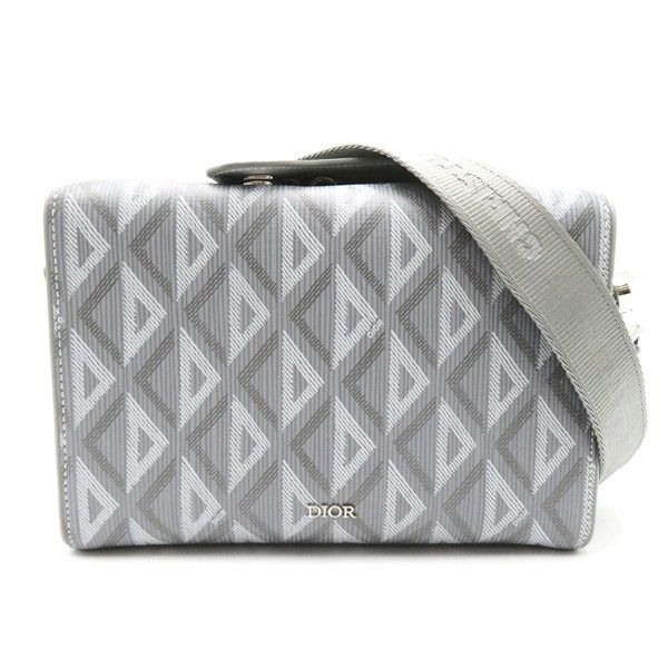 image of Dior Cd Diamond Leather Lingot 22 Bag in Grey, Women's