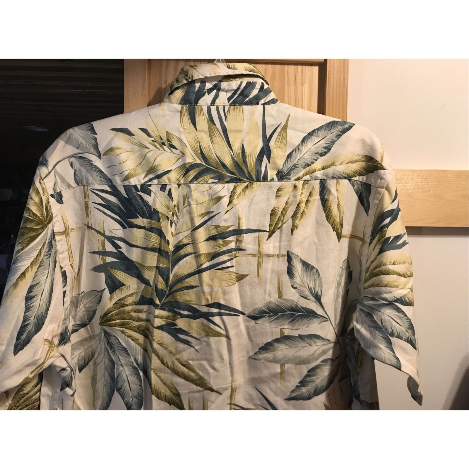 Caribbean Caribbean Men’s M Floral SS Button Silk Blend Hawaiian Shirt Size US M / EU 48-50 / 2 - 11 Thumbnail