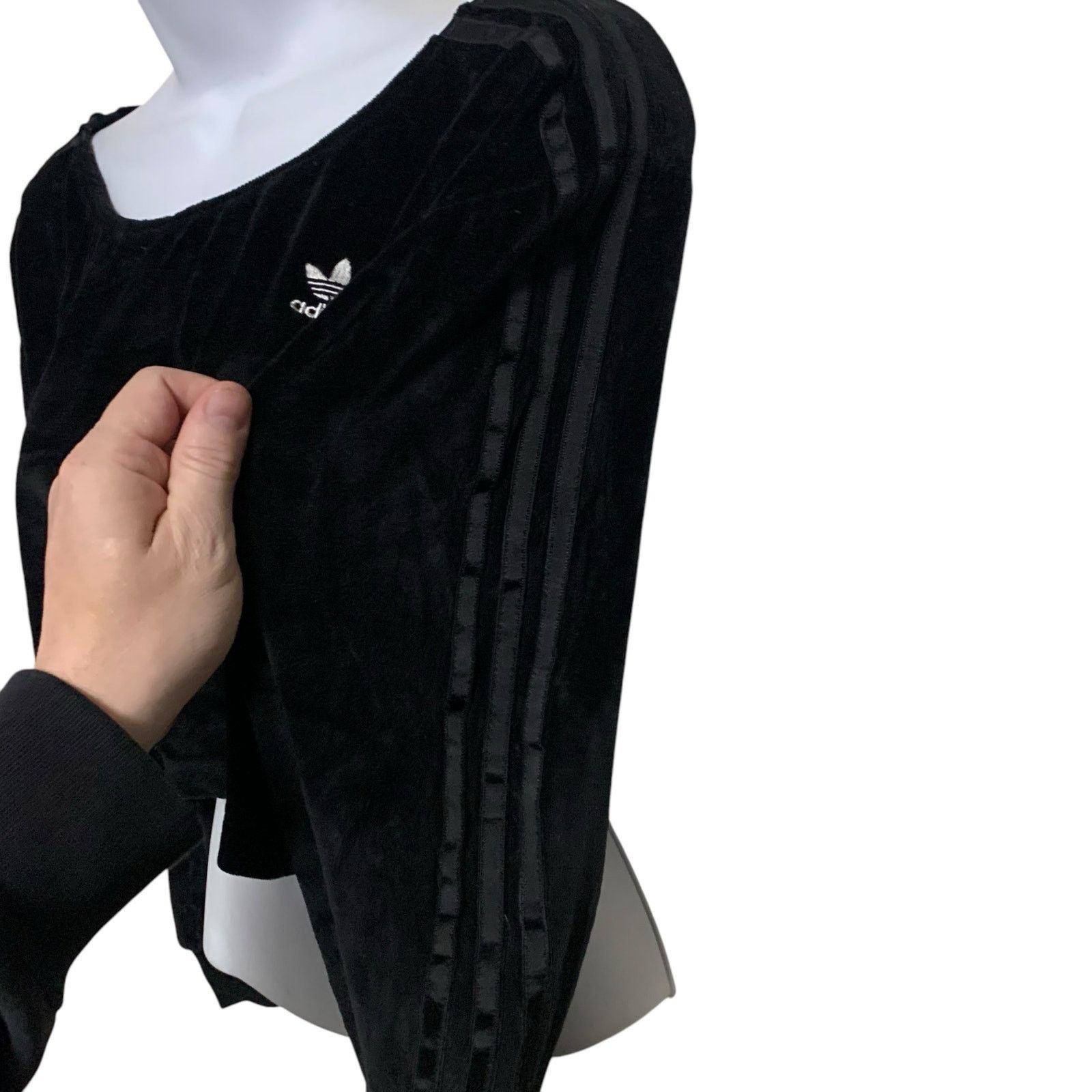 Adidas Adidas Off The Shoulder Hotsell Cropped Sweater Womens XS Size XS / US 0-2 / IT 36-38 - 5 Thumbnail