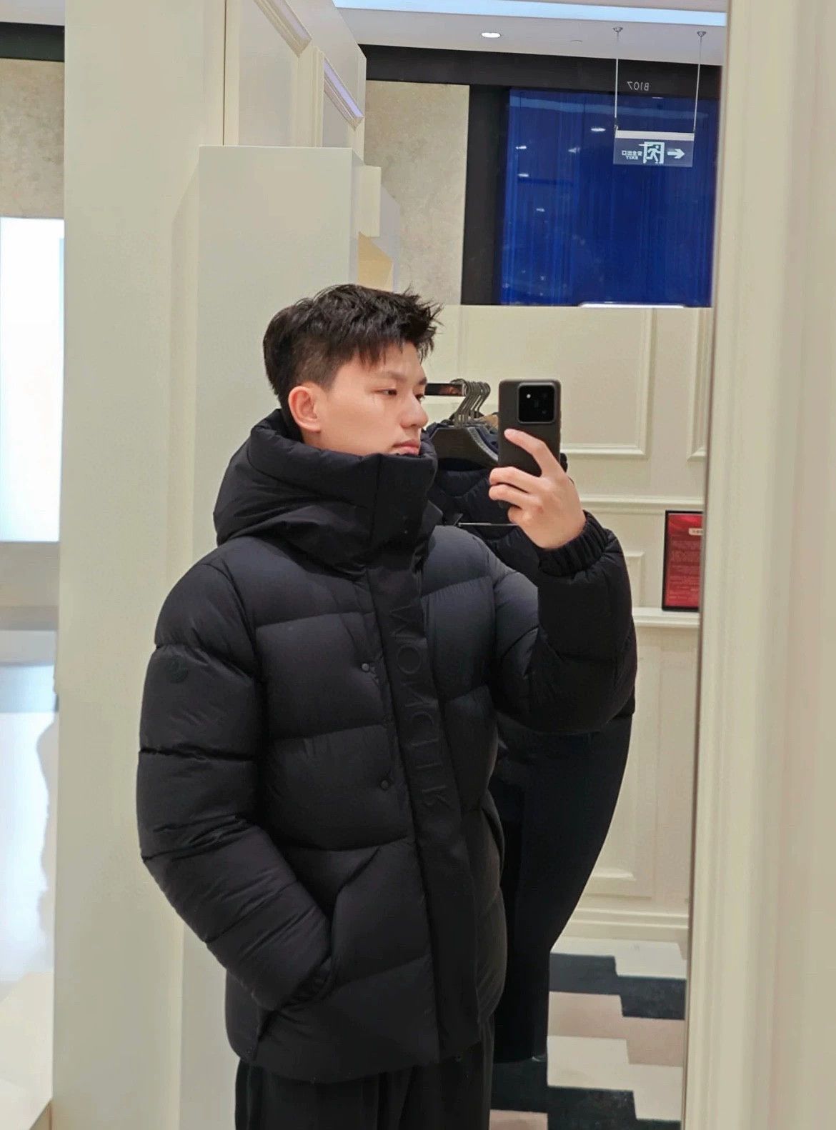 Moncler moncler black hooded down jacket size 2 Size US M / EU 48-50 / 2 - 7 Thumbnail