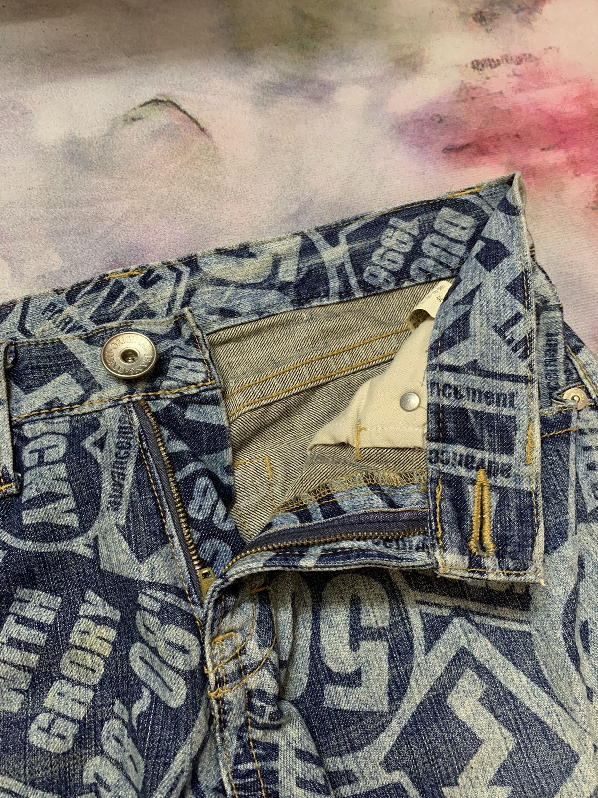 Hysteric Glamour Japanese Brand Smile Allover Printed Share Spirit Kapital Size US 32 / EU 48 - 6 Thumbnail