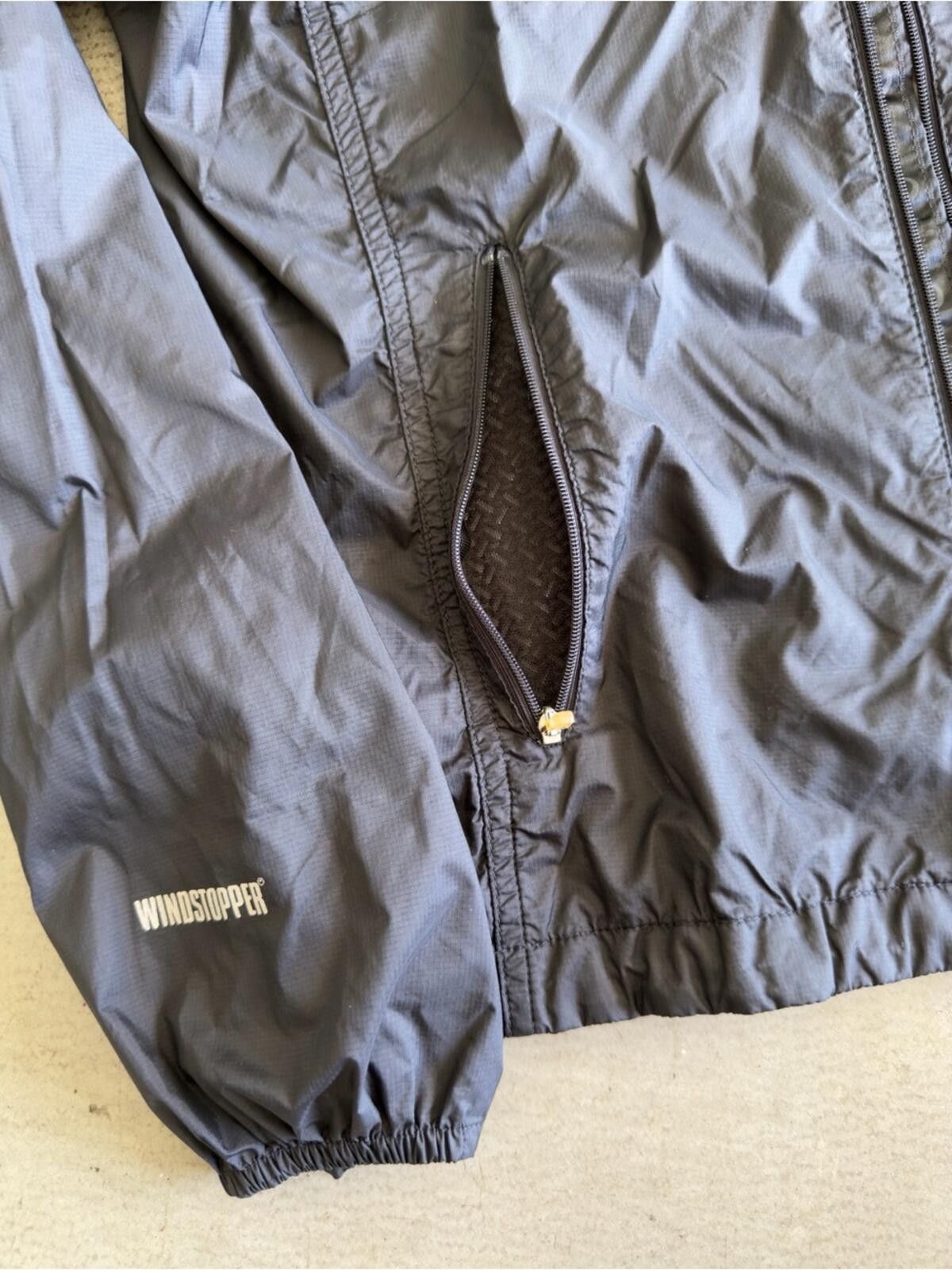 The North Face The North Face / Women’s Windstopper Jacket / Black Size M / US 6-8 / IT 42-44 - 4 Thumbnail