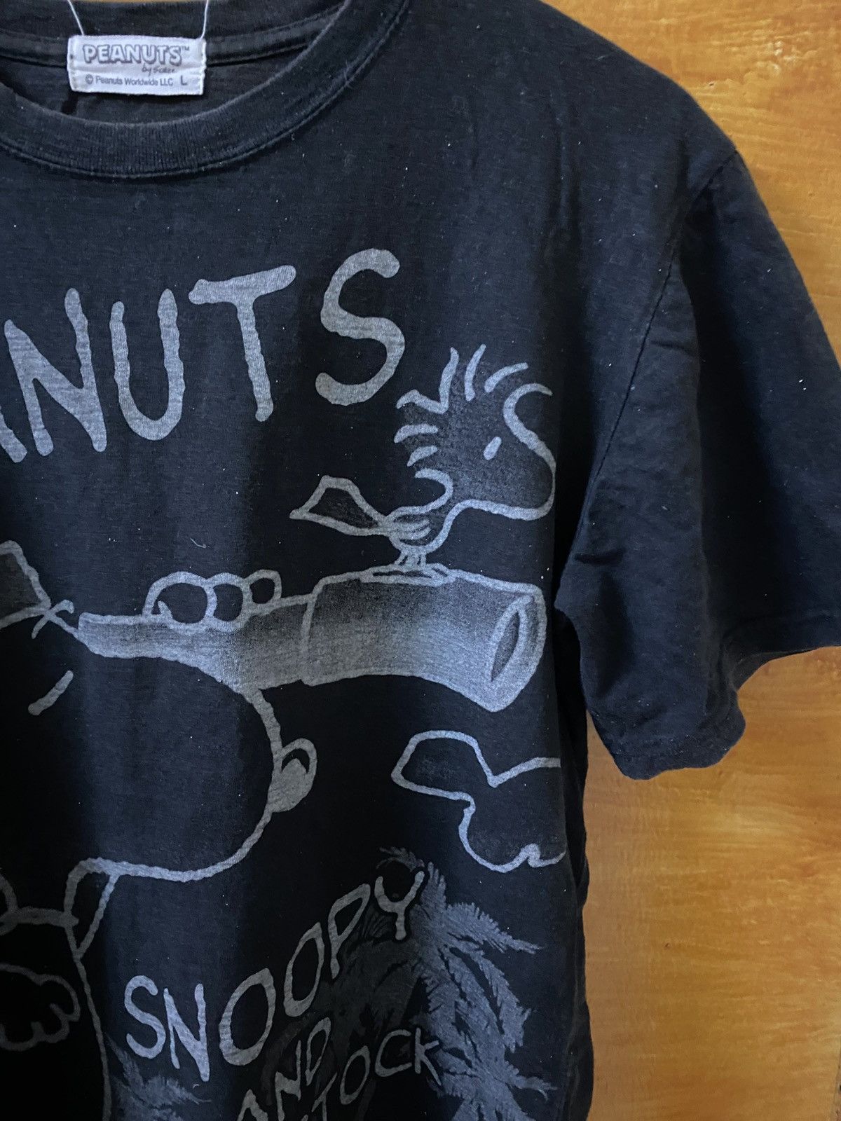 Peanuts Peanuts woodstrock world famous tees Size US M / EU 48-50 / 2 - 3 Thumbnail