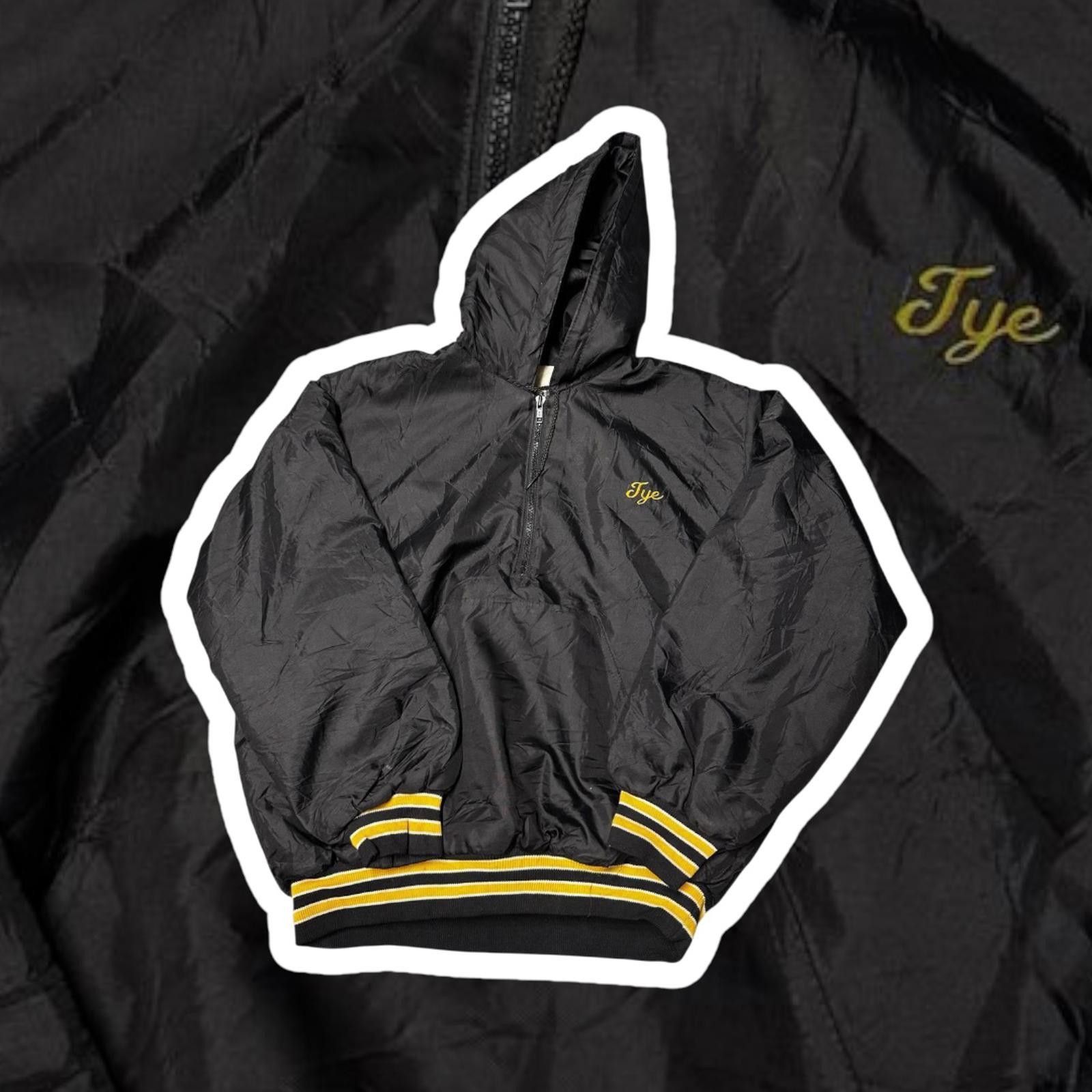 Other Vintage Quality Sportswear Black Hoodie with Yellow Stripes Size US L / EU 52-54 / 3 - 1 Thumbnail