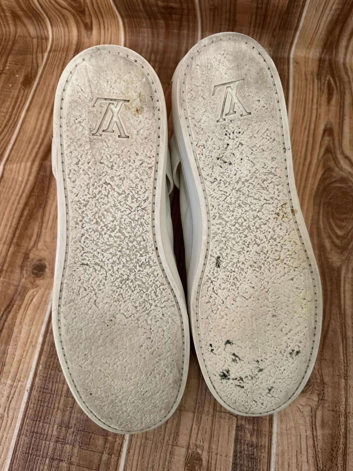Louis Vuitton Louis Vuitton White Leather 4 Straps Boxing Sneaks Size US 11 / EU 44 - 18 Thumbnail