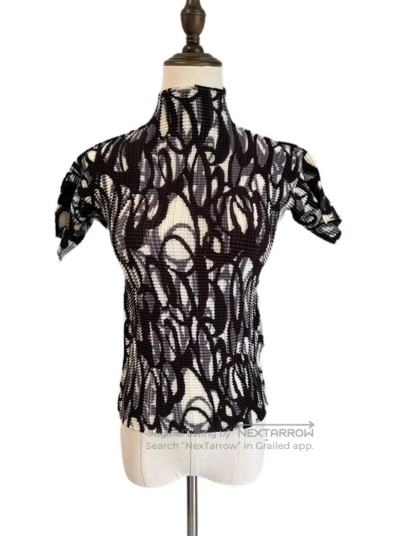 Issey Miyake Issey Miyake Ink Brush Circle Top Size M / US 6-8 / IT 42-44 - 2 Thumbnail