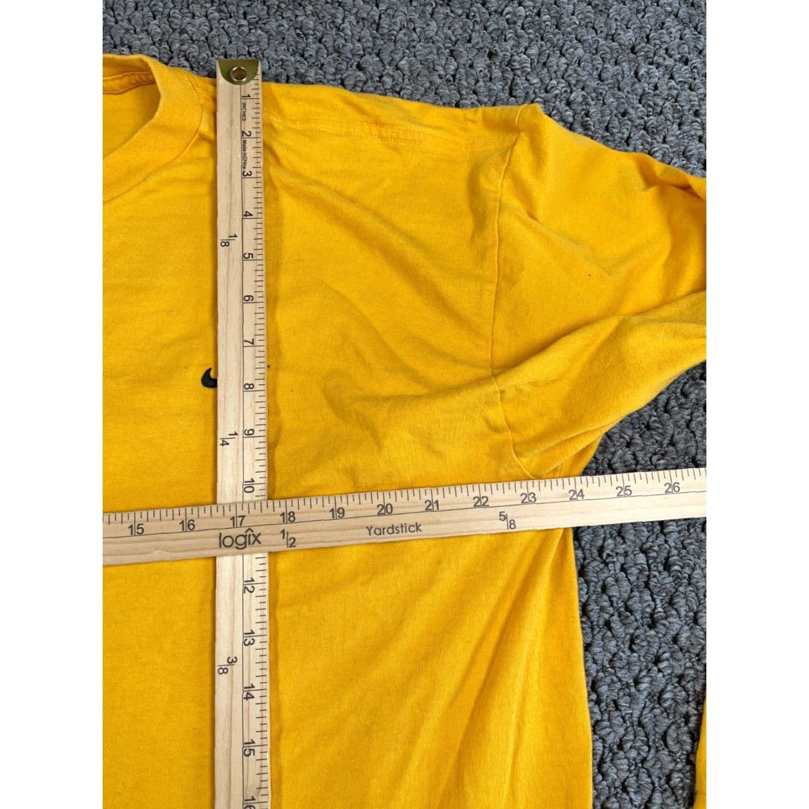 Nike VINTAGE Nike Shirt Adult XL Dark Yellow Embroidered Swoosh 90s Y2K Crew Neck Long Sleeve T-Shirt Mens XL Size US XL / EU 56 / 4 - 6 Thumbnail