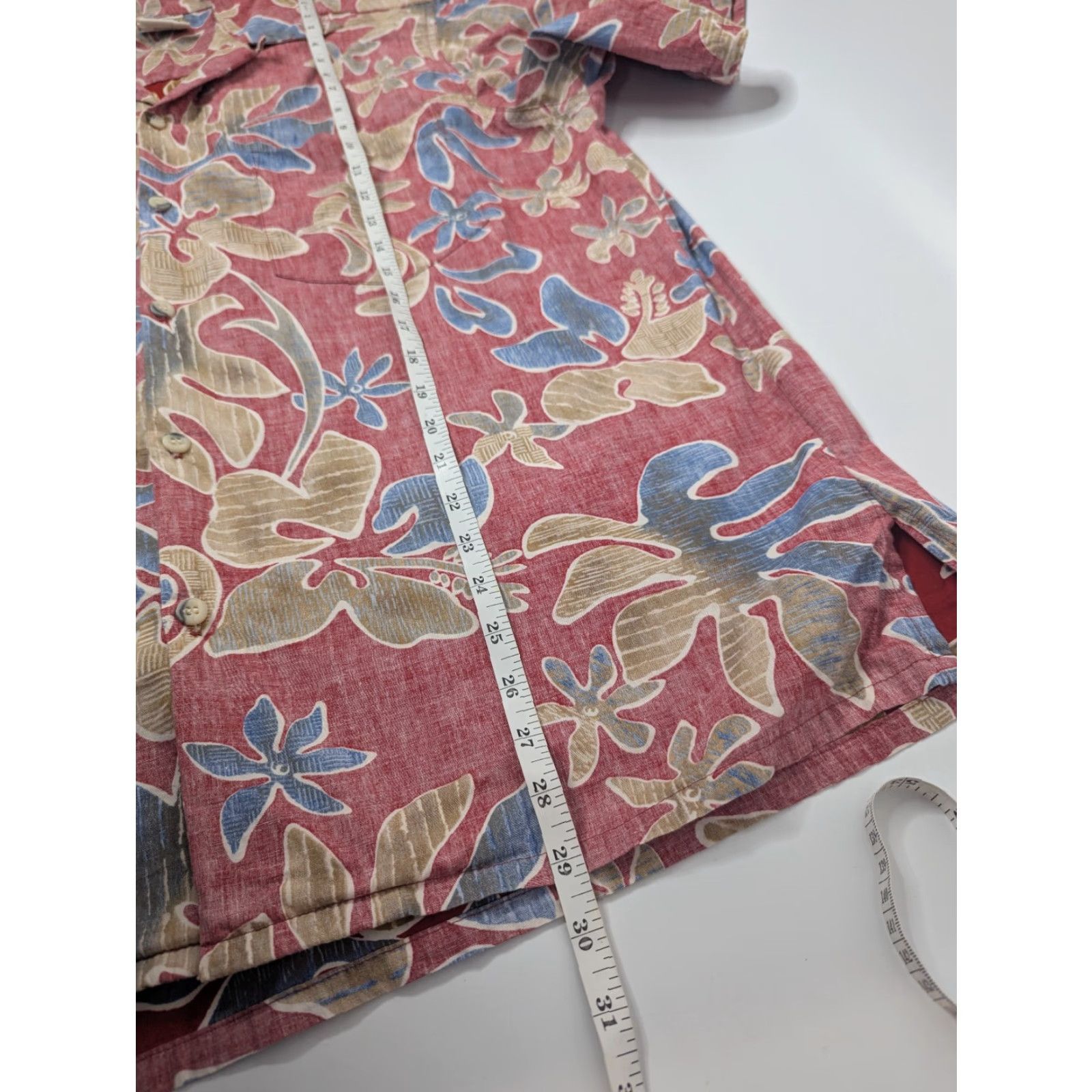 Vivobarefoot VTG Go Barefoot Hawaiian Aloha Shirt Mens Large Red Floral Reverse Collar Button-Up Short Sleeve Size US L / EU 52-54 / 3 - 4 Thumbnail