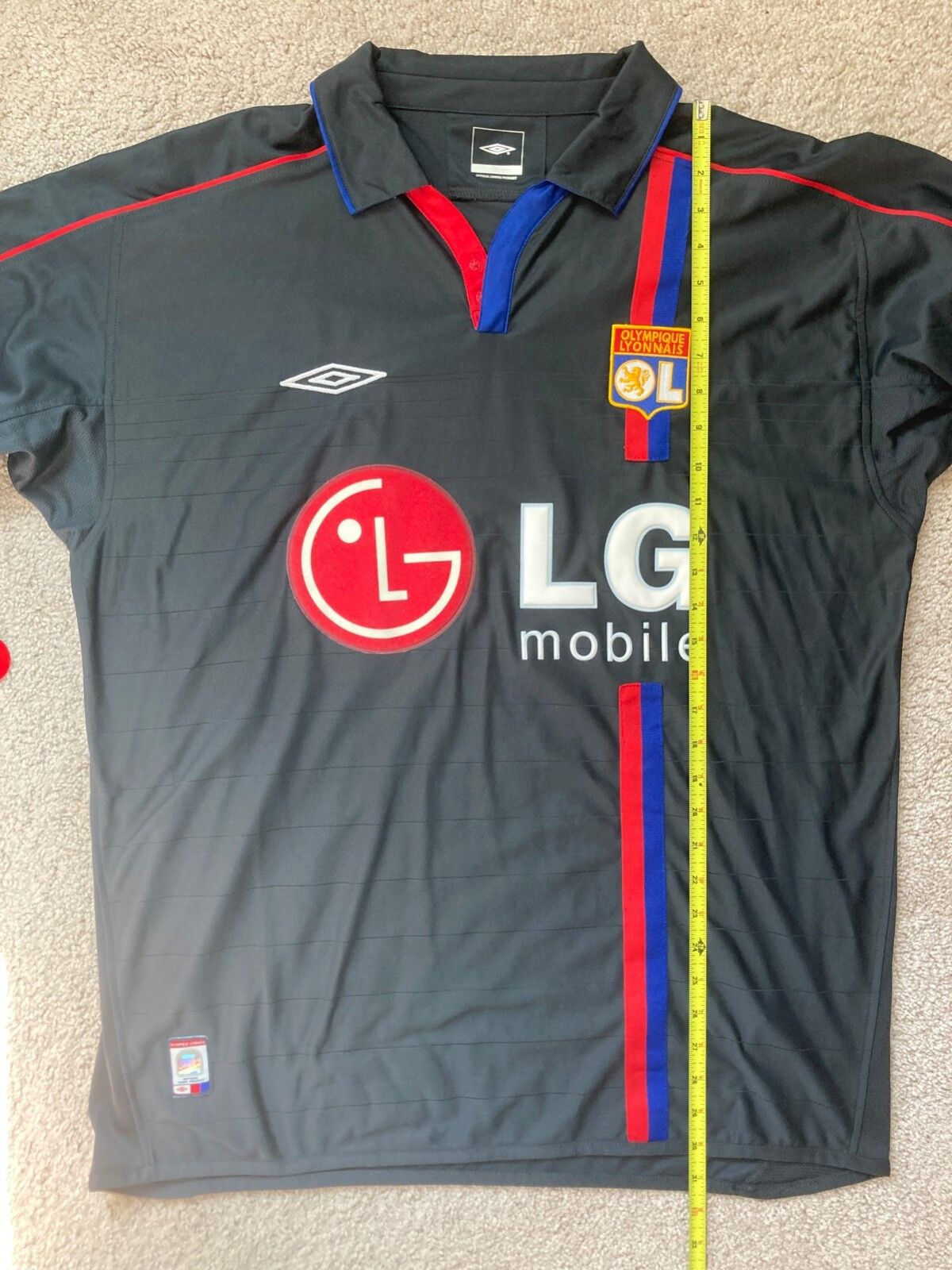 Umbro Olympique Lyonnais OL Umbro 2004/2005 Soccer Jersey Sz XL Size US L / EU 52-54 / 3 - 13 Thumbnail