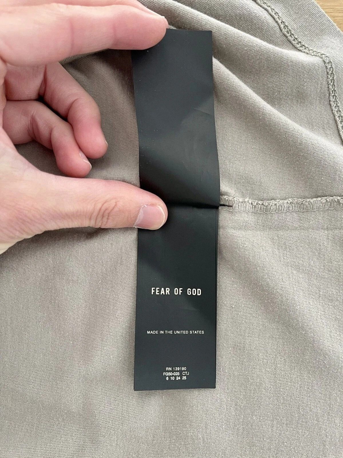 Fear of God Fear of God 7th Collection FG Tee VINTAGE PARIS SKY M Size US M / EU 48-50 / 2 - 8 Thumbnail