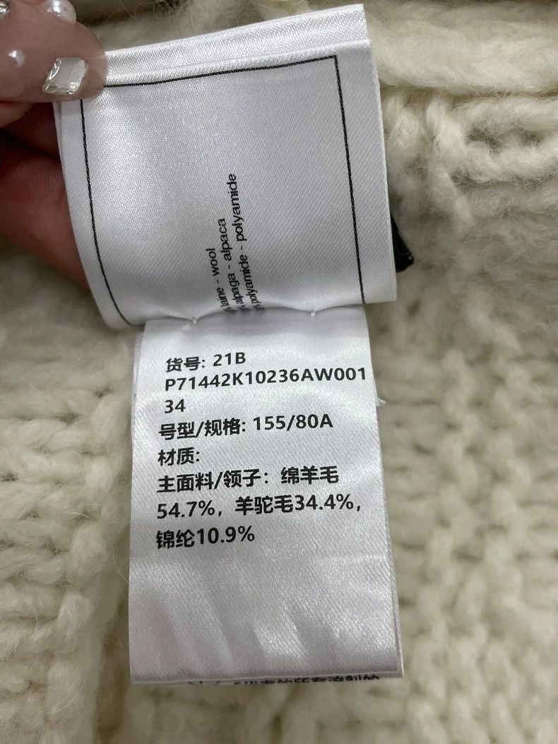 Chanel chanel White diamond-button knitted sweater Size XXS / US 00 / IT 34 - 5 Thumbnail