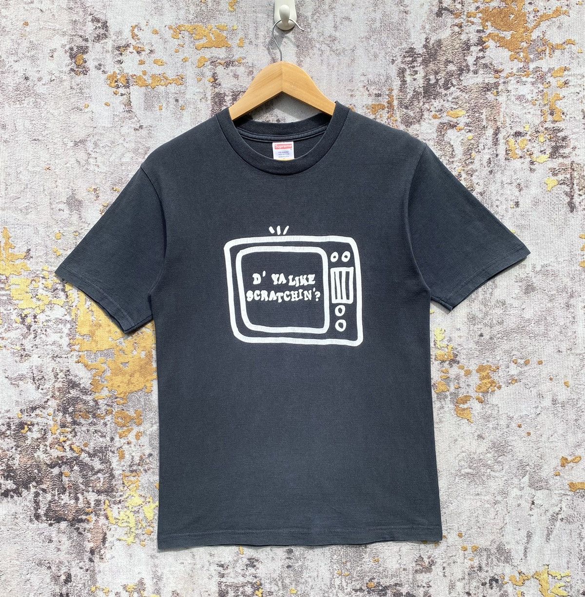 Supreme Supreme x Malcolm McLaren D'Ya Like Scratchin' Tee SunFaded Size US S / EU 44-46 / 1 - 1 Thumbnail