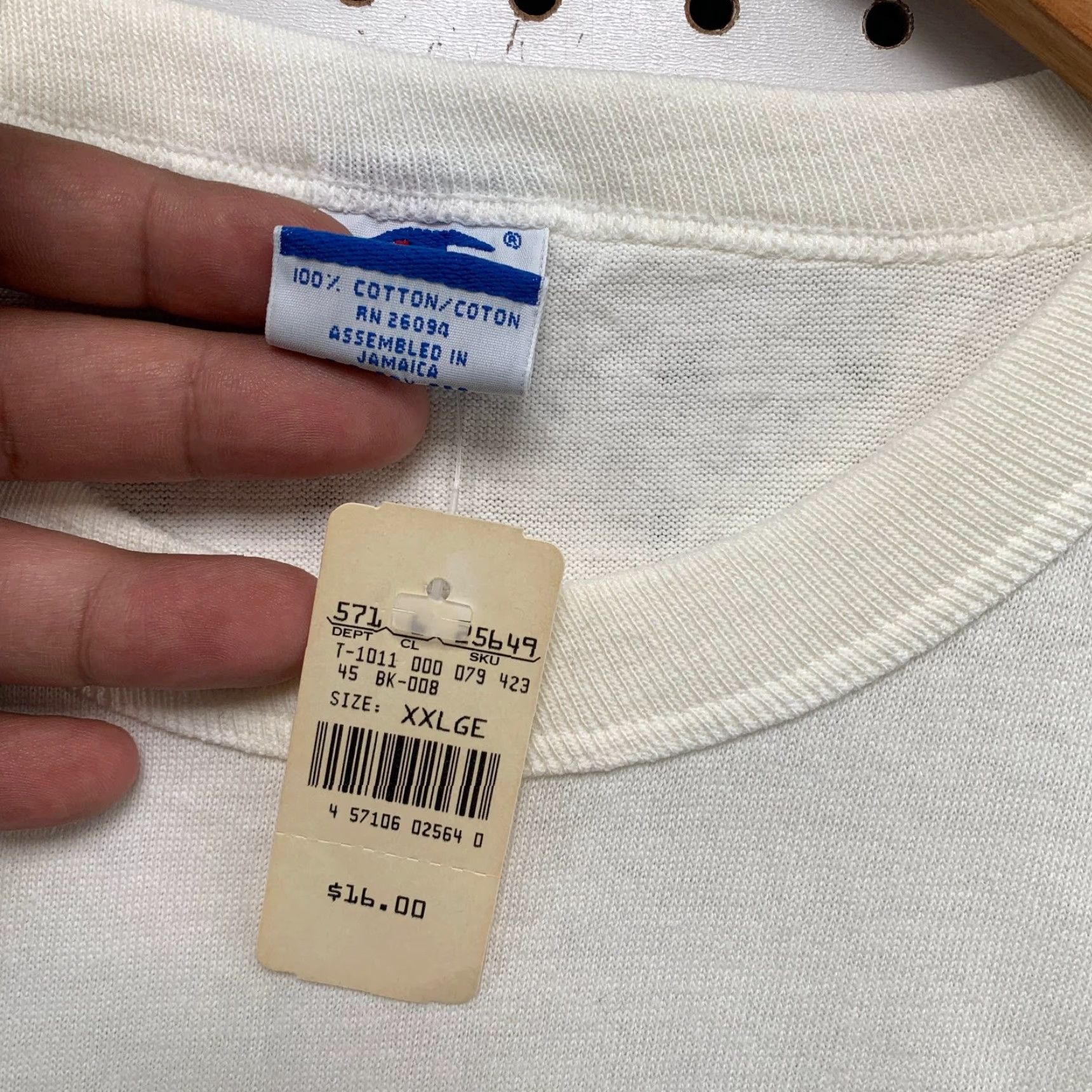 Champion Champion T Shirt Mens 2XL White Single Stitch Embroidered Logo NWT Size US XXL / EU 58 / 5 - 3 Thumbnail