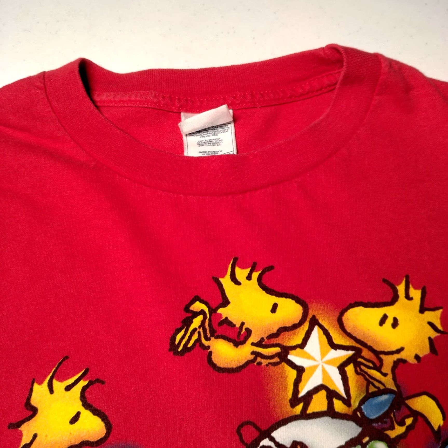 Peanuts VINTAGE Peanuts Snoopy Woodstock Shirt Large Red Christmas Lights Holiday Knits Crew Neck Men L Red Graphic T-Shirt Mens Size US L / EU 52-54 / 3 - 6 Thumbnail