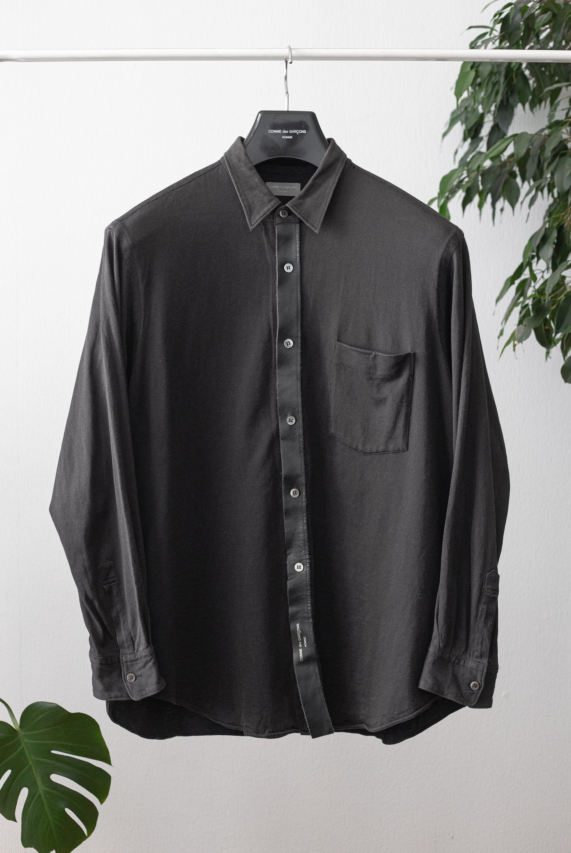 Comme des Garcons Homme leather strip shirt Size US S / EU 44-46 / 1 - 1 Thumbnail