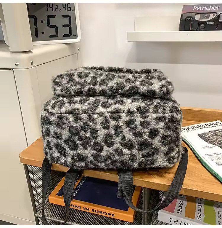 Japanese Brand Plush Leopard Print Backpack Size ONE SIZE - 7 Thumbnail