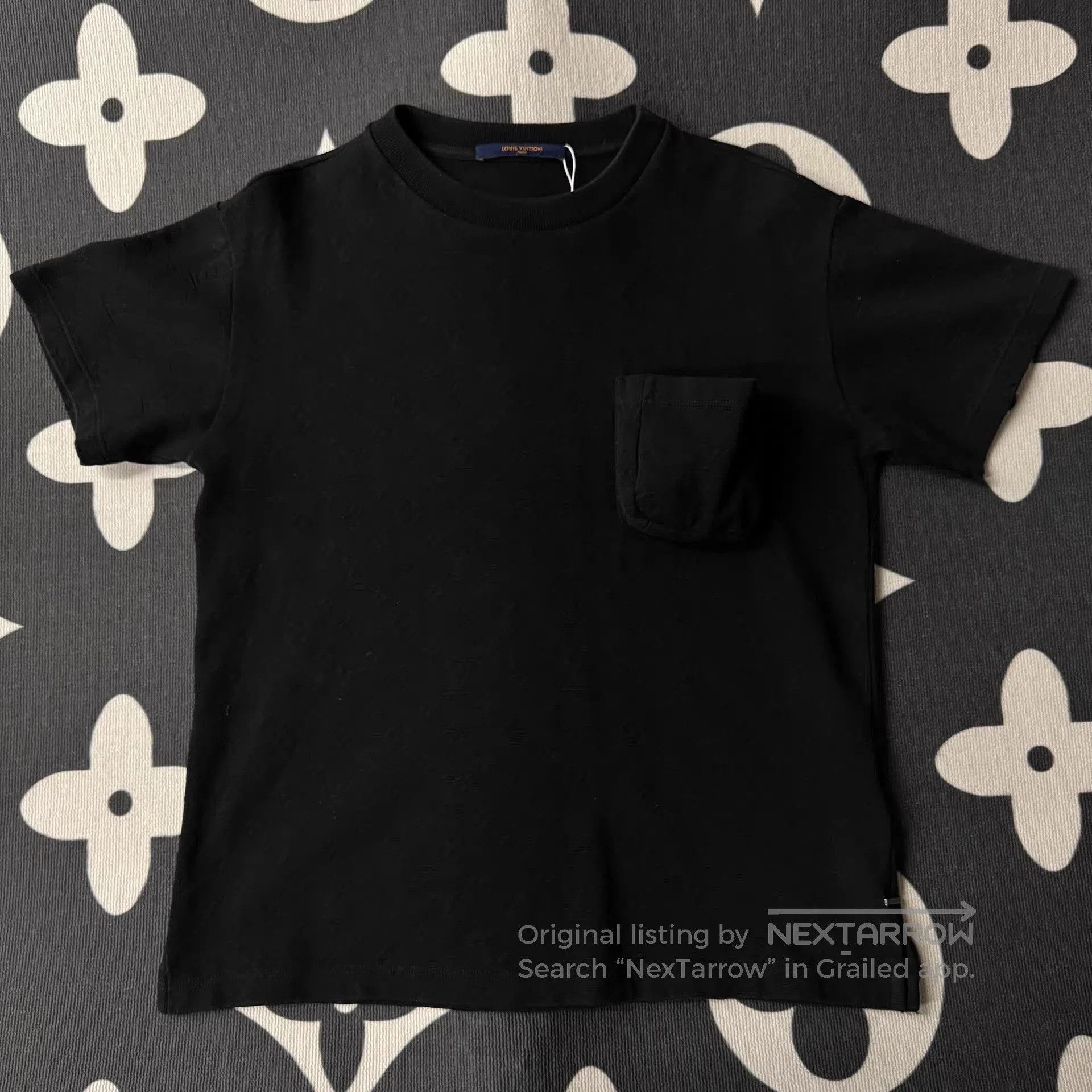 Louis Vuitton Black Short Sleeve T. Size US S / EU 44-46 / 1 - 1 Thumbnail
