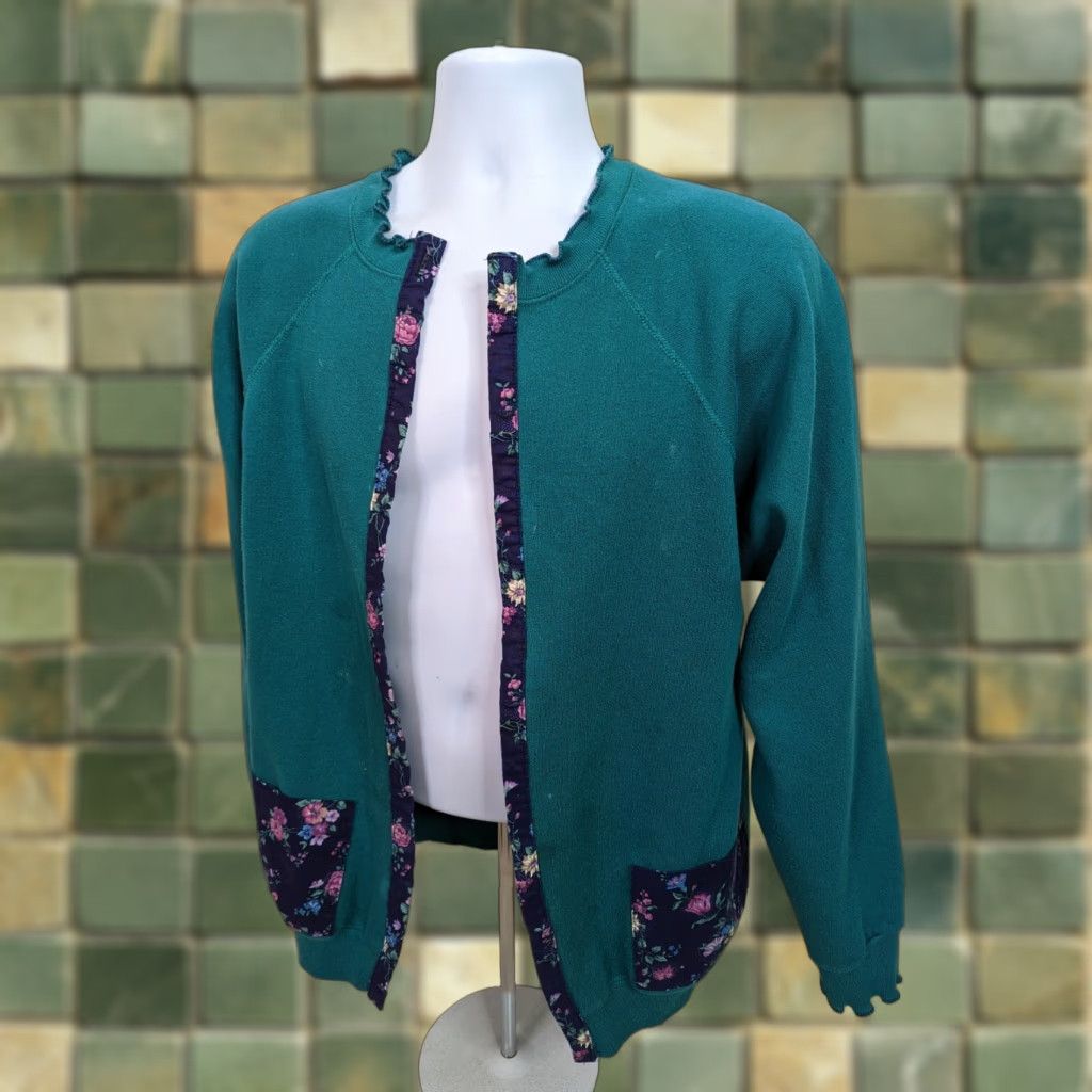 Vintage VINTAGE 90 Cardigan Sweatshirt Unisex Men’s XL Green Grannycore Cottagecore Shirt Adults Men Women Size US L / EU 52-54 / 3 - 1 Thumbnail