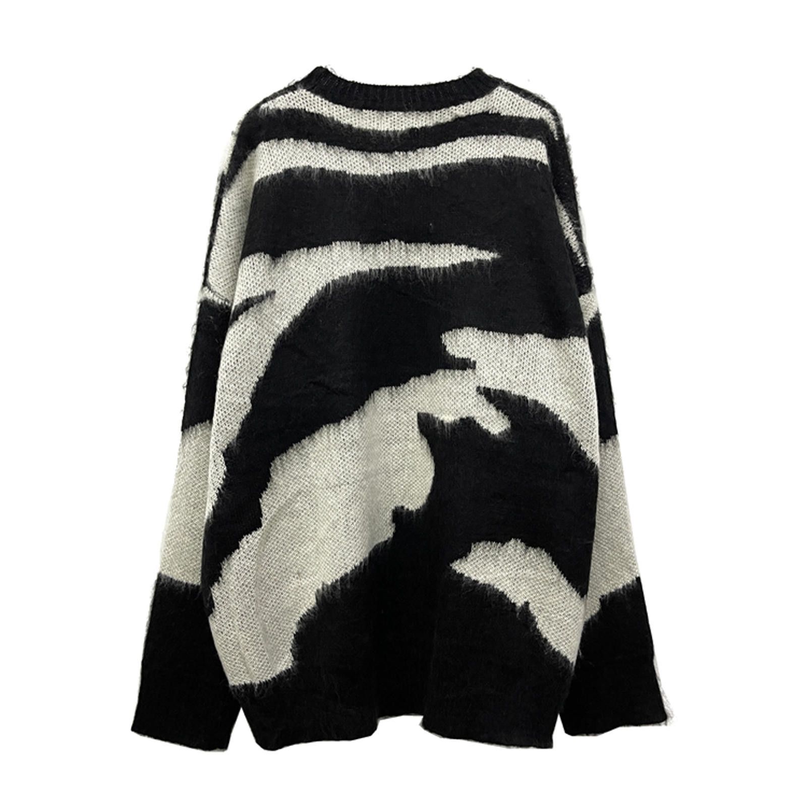 Other Patterned Oversized Black and White Sweater Size US M / EU 48-50 / 2 - 3 Thumbnail