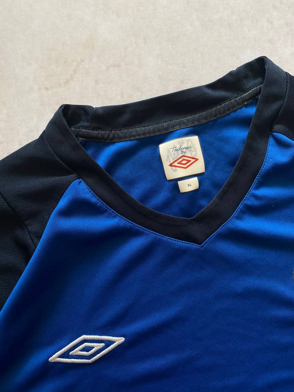 Umbro × Vintage Vintage Umbro Heart Of Midlothian Football Jersey T-Shirt Size US XL / EU 56 / 4 - 7 Thumbnail