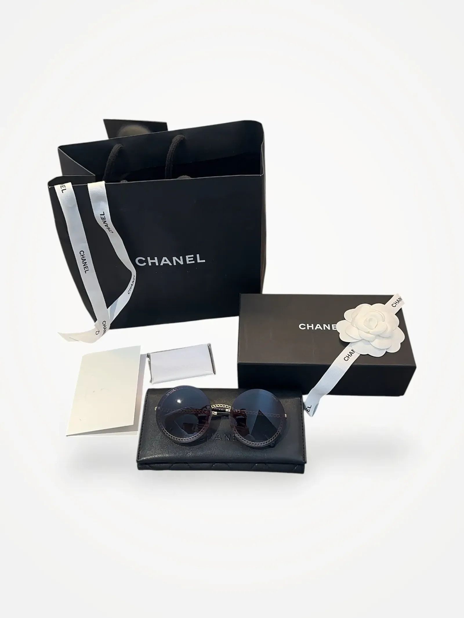 Chanel Chanel Sunglasses Size ONE SIZE - 1 Thumbnail