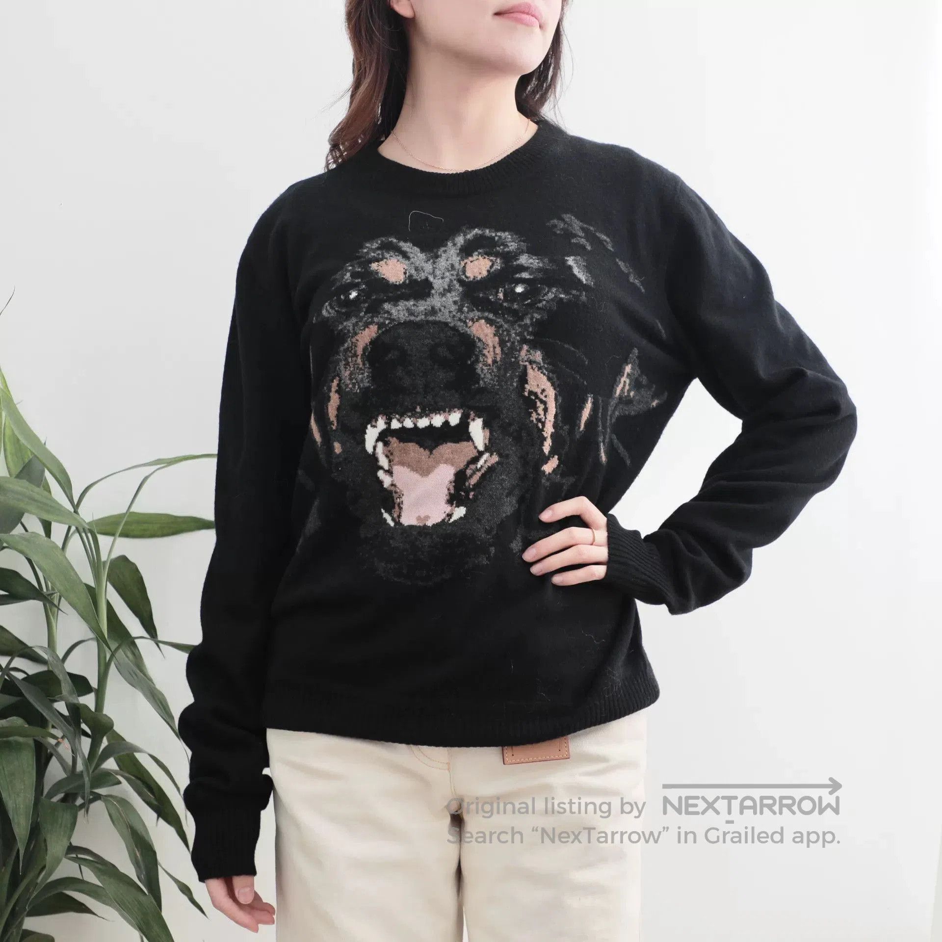 Givenchy Givenchy Black Rottweiler Print Wool Sweater. Size S / US 4 / IT 40 - 1 Thumbnail